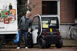 Amsterdam 27 oktober 2021
Jeroen Krabbe doet boodschappen op de pc hooftstraat en rijdt daarna met zijn Biro karretje naar huis