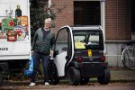 Amsterdam 27 oktober 2021
Jeroen Krabbe doet boodschappen op de pc hooftstraat en rijdt daarna met zijn Biro karretje naar huis