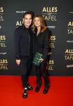 Amsterdam 1 november 2021
Premiere alles op tafel in het deLamar theater.
Jeroen v d Boom en zijn vrouw Danie