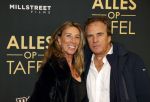 Amsterdam 1 november 2021
Premiere alles op tafel in het deLamar theater.
Joep Sertons met partner