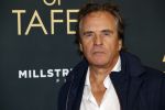 Amsterdam 1 november 2021
Premiere alles op tafel in het deLamar theater.
Joep Sertons met partner
