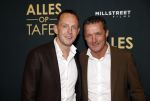 Amsterdam 1 november 2021
Premiere alles op tafel in het deLamar theater.
John de Bever met partner