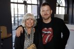 Amsterdam 24 oktober 2021
Willeke Alberti krijgt de blijvend applaus prijs in de kleine  Komedie. Zoon Johnny de Mol is ook aanwezig.