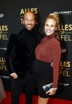 Amsterdam 1 november 2021
Premiere alles op tafel in het deLamar theater.
Kimberley Klaver zwanger met partner Michel v d Bergh