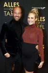 Amsterdam 1 november 2021
Premiere alles op tafel in het deLamar theater.
Kimberley Klaver zwanger met partner Michel v d Bergh
