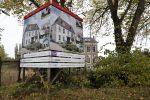 Weesp 26 oktober 2021
Dit complex staat al jaren te koop maar er gebeurt helemaal niks . Wat is het probleem?