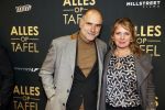 Amsterdam 1 november 2021
Premiere alles op tafel in het deLamar theater.
Leo Blokhuis en partner Ricky Koole