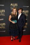 Amsterdam 1 november 2021
Premiere alles op tafel in het deLamar theater.
Linda de Mol en Peter Paul Muller