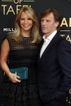 Amsterdam 1 november 2021
Premiere alles op tafel in het deLamar theater.
Linda de Mol en Peter paul Muller