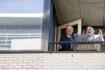 Noordwijk 28 oktober 2021
Martien meiland en Timon Moll op het balkon van het appartement van Montana Meiland