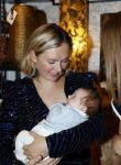 Noordwijk 28 oktober 2021
Boekrpresentatie van Erica Meiland in de winkel van Montana. Aanwezig Martien Meiland Maxime Meiland met claire en Vive. Ook Montana en haar vriend Dirk Hoogstraten zijn er natuurlijk. Erica geeft het boek dat geschreven is door Jan Dijkgraaf aan haar 92 jarige moeder.
