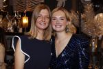 Noordwijk 28 oktober 2021
Boekrpresentatie van Erica Meiland in de winkel van Montana. Aanwezig Martien Meiland Maxime Meiland met claire en Vive. Ook Montana en haar vriend Dirk Hoogstraten zijn er natuurlijk. Erica geeft het boek dat geschreven is door Jan Dijkgraaf aan haar 92 jarige moeder. Timon Moll