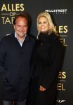 Amsterdam 1 november 2021
Premiere alles op tafel in het deLamar theater.
Michiel v Egmond en partner Antoinnette Scheulderman