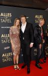 Amsterdam 1 november 2021
Premiere alles op tafel in het deLamar theater.
Familie Meiland Martien Meiland Erica meiland Maxime Meiland met partner Leroy en Montana Meiland met partner Dirk