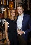Noordwijk 28 oktober 2021
Boekrpresentatie van Erica Meiland in de winkel van Montana. Aanwezig Martien Meiland Maxime Meiland met claire en Vive. Ook Montana en haar vriend Dirk Hoogstraten zijn er natuurlijk. Erica geeft het boek dat geschreven is door Jan Dijkgraaf aan haar 92 jarige moeder. Montana en Dirk