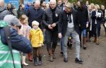 Alphen aan de Rijn 10 november 2021
Prinses Irene opent de Nationale Boomfeestdag. Samen met haar zoon prins Carlos, haar dochter prinses Margarita, schoondochter Viktoria en kleinkinderen plantte ze een Levensboom (een populier) in haar eigen Prinses IreneBos. Sterre Koning trad op . Peter Derksen