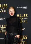 Amsterdam 1 november 2021
Premiere alles op tafel in het deLamar theater.