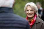 Alphen aan de Rijn 10 november 2021
Prinses Irene opent de Nationale Boomfeestdag. Samen met haar zoon prins Carlos, haar dochter prinses Margarita, schoondochter Viktoria en kleinkinderen plantte ze een Levensboom (een populier) in haar eigen Prinses IreneBos. Sterre Koning trad op .