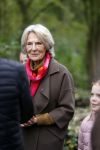 Alphen aan de Rijn 10 november 2021
Prinses Irene opent de Nationale Boomfeestdag. Samen met haar zoon prins Carlos, haar dochter prinses Margarita, schoondochter Viktoria en kleinkinderen plantte ze een Levensboom (een populier) in haar eigen Prinses IreneBos. Sterre Koning trad op .