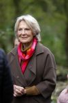 Alphen aan de Rijn 10 november 2021
Prinses Irene opent de Nationale Boomfeestdag. Samen met haar zoon prins Carlos, haar dochter prinses Margarita, schoondochter Viktoria en kleinkinderen plantte ze een Levensboom (een populier) in haar eigen Prinses IreneBos. Sterre Koning trad op .