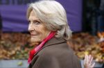 Alphen aan de Rijn 10 november 2021
Prinses Irene opent de Nationale Boomfeestdag. Samen met haar zoon prins Carlos, haar dochter prinses Margarita, schoondochter Viktoria en kleinkinderen plantte ze een Levensboom (een populier) in haar eigen Prinses IreneBos. Sterre Koning trad op .