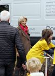 Alphen aan de Rijn 10 november 2021
Prinses Irene opent de Nationale Boomfeestdag. Samen met haar zoon prins Carlos, haar dochter prinses Margarita, schoondochter Viktoria en kleinkinderen plantte ze een Levensboom (een populier) in haar eigen Prinses IreneBos. Sterre Koning trad op .