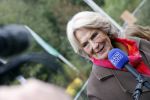 Alphen aan de Rijn 10 november 2021
Prinses Irene opent de Nationale Boomfeestdag. Samen met haar zoon prins Carlos, haar dochter prinses Margarita, schoondochter Viktoria en kleinkinderen plantte ze een Levensboom (een populier) in haar eigen Prinses IreneBos. Sterre Koning trad op .