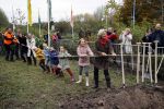 Alphen aan de Rijn 10 november 2021
Prinses Irene opent de Nationale Boomfeestdag. Samen met haar zoon prins Carlos, haar dochter prinses Margarita, schoondochter Viktoria en kleinkinderen plantte ze een Levensboom (een populier) in haar eigen Prinses IreneBos. Sterre Koning trad op .