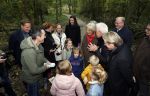 Alphen aan de Rijn 10 november 2021
Prinses Irene opent de Nationale Boomfeestdag. Samen met haar zoon prins Carlos, haar dochter prinses Margarita, schoondochter Viktoria en kleinkinderen plantte ze een Levensboom (een populier) in haar eigen Prinses IreneBos. Sterre Koning trad op .