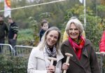 Alphen aan de Rijn 10 november 2021
Prinses Irene opent de Nationale Boomfeestdag. Samen met haar zoon prins Carlos, haar dochter prinses Margarita, schoondochter Viktoria en kleinkinderen plantte ze een Levensboom (een populier) in haar eigen Prinses IreneBos. Sterre Koning trad op .