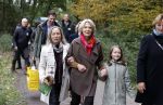 Alphen aan de Rijn 10 november 2021
Prinses Irene opent de Nationale Boomfeestdag. Samen met haar zoon prins Carlos, haar dochter prinses Margarita, schoondochter Viktoria en kleinkinderen plantte ze een Levensboom (een populier) in haar eigen Prinses IreneBos. Sterre Koning trad op .