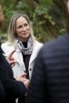 Alphen aan de Rijn 10 november 2021
Prinses Irene opent de Nationale Boomfeestdag. Samen met haar zoon prins Carlos, haar dochter prinses Margarita, schoondochter Viktoria en kleinkinderen plantte ze een Levensboom (een populier) in haar eigen Prinses IreneBos. Sterre Koning trad op .