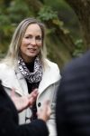 Alphen aan de Rijn 10 november 2021
Prinses Irene opent de Nationale Boomfeestdag. Samen met haar zoon prins Carlos, haar dochter prinses Margarita, schoondochter Viktoria en kleinkinderen plantte ze een Levensboom (een populier) in haar eigen Prinses IreneBos. Sterre Koning trad op .