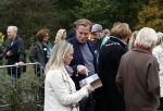 Alphen aan de Rijn 10 november 2021
Prinses Irene opent de Nationale Boomfeestdag. Samen met haar zoon prins Carlos, haar dochter prinses Margarita, schoondochter Viktoria en kleinkinderen plantte ze een Levensboom (een populier) in haar eigen Prinses IreneBos. Sterre Koning trad op .