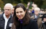 Alphen aan de Rijn 10 november 2021
Prinses Irene opent de Nationale Boomfeestdag. Samen met haar zoon prins Carlos, haar dochter prinses Margarita, schoondochter Viktoria en kleinkinderen plantte ze een Levensboom (een populier) in haar eigen Prinses IreneBos. Sterre Koning trad op .