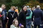 Alphen aan de Rijn 10 november 2021
Prinses Irene opent de Nationale Boomfeestdag. Samen met haar zoon prins Carlos, haar dochter prinses Margarita, schoondochter Viktoria en kleinkinderen plantte ze een Levensboom (een populier) in haar eigen Prinses IreneBos. Sterre Koning trad op .