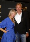 Amsterdam 1 november 2021
Premiere alles op tafel in het deLamar theater.
Sandra Ysbrandy en partner Pieter Ysbrandy