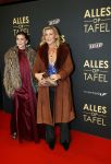 Amsterdam 1 november 2021
Premiere alles op tafel in het deLamar theater.
Saskia Noort en dochter Julia Schellekens