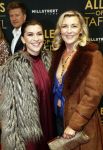 Amsterdam 1 november 2021
Premiere alles op tafel in het deLamar theater.
Saskia Noort en dochter Julia Schellekens