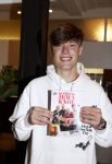 Hilversum 20 oktober 2021
Boek presentatie Irma Knol met haar zoons Milan Knol Enzo Knol en Sjen Knol