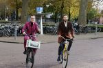 Amsterdam 5 november 2021
Splinter Chabot op de fiets in Amsterdam zuid