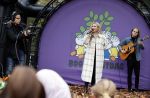 Alphen aan de Rijn 10 november 2021
Nationale Boomfeestdag met oa Sterre Koning en band Friday .