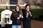 Amsterdam 5 november 2021
Slaan van Munt Herman Brood ivm 75e verjaardag. Zijn vrouw Xandra en dochters Holly Lola en Brenda  zijn natuurlijk aanwezig.