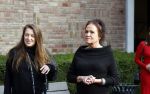 Amsterdam 5 november 2021
Slaan van Munt Herman Brood ivm 75e verjaardag. Zijn vrouw Xandra en dochters Holly Lola en Brenda  zijn natuurlijk aanwezig.