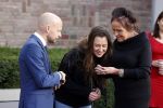 Amsterdam 5 november 2021
Slaan van Munt Herman Brood ivm 75e verjaardag. Zijn vrouw Xandra en dochters Holly Lola en Brenda  zijn natuurlijk aanwezig.