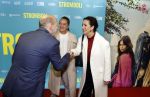 Amsterdam 31 oktober 2022
Premiere Stromboli in Tuschinski.
Alain de Levita met burgemeester Femke Halsema en een vriendin