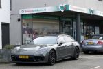 Mijdrecht Vinkeveen 30 oktober 2022
Andre Hazes zijn auto bij zijn moeder en daarna ging hij trainen in Mijdrecht en daarna op de koffie vij zijn neef Djarno Hofland in Vinkeveen.