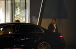 Schiphol - Amstelveen 16 oktober 2022
Andre Hazes en zijn nieuwe vriendin Sarah Sabil arriveren na hun eerste vakantie samen in Dubai bij de VIP op schiphol en daarna brengt taxi Sarah naar haar huis in Amstelveen.