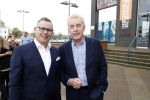 Zaandam 30 oktober 2022
Premiere zo vader zo zoon van Jon v Eerd in het zaantheater. Andre v Duin met partner Fernando