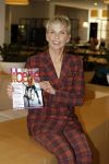 Hoofddorp 25 oktober 2022
Anita Witzier onthult de cover van Libelle . Holmar Mulder doet de presentatie.